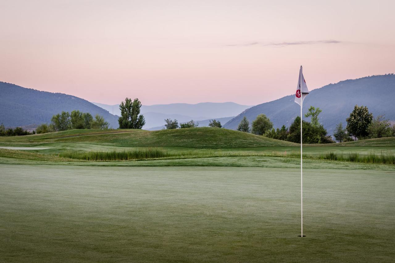 ​Exe Las Margas Golf Latas Buitenkant foto